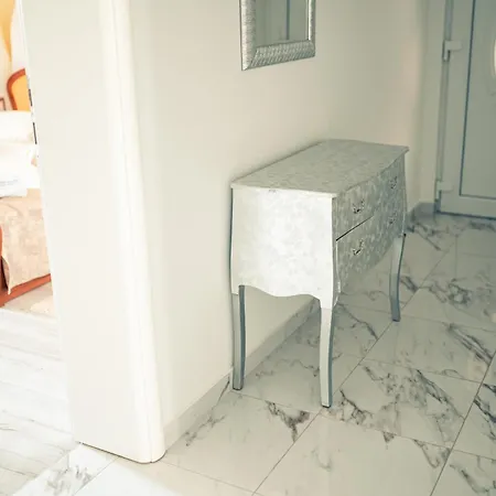 House R&r Lägenhet Makarska