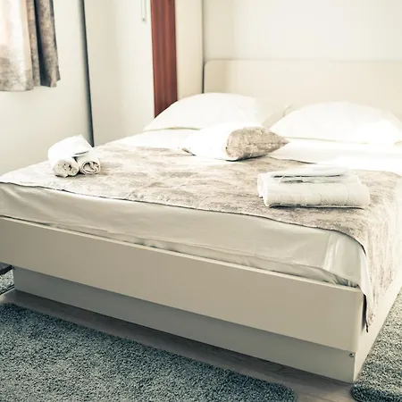 House R&r Makarska