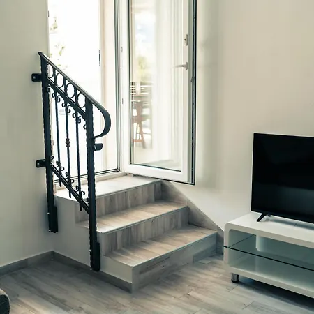 Διαμέρισμα House R&r