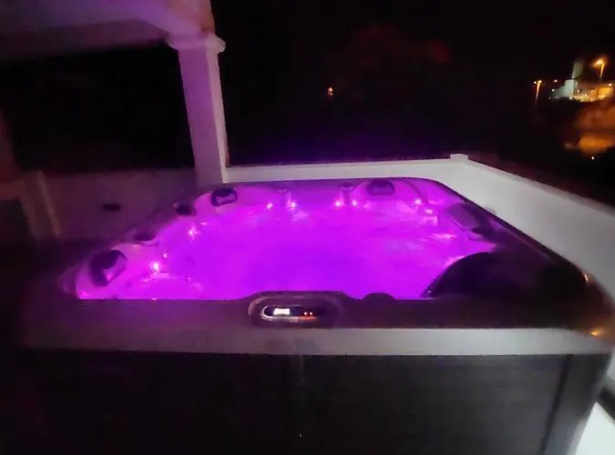 House R&r Lejlighed