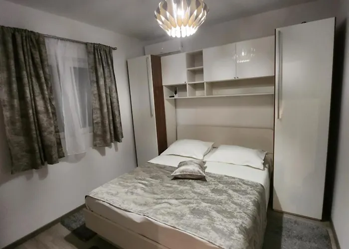 House R&r * Makarská